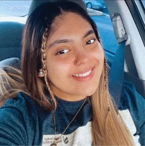 Meet your Posher, Leah